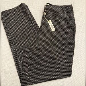 Women’s Max Studio Black and White Patterned dress Pants